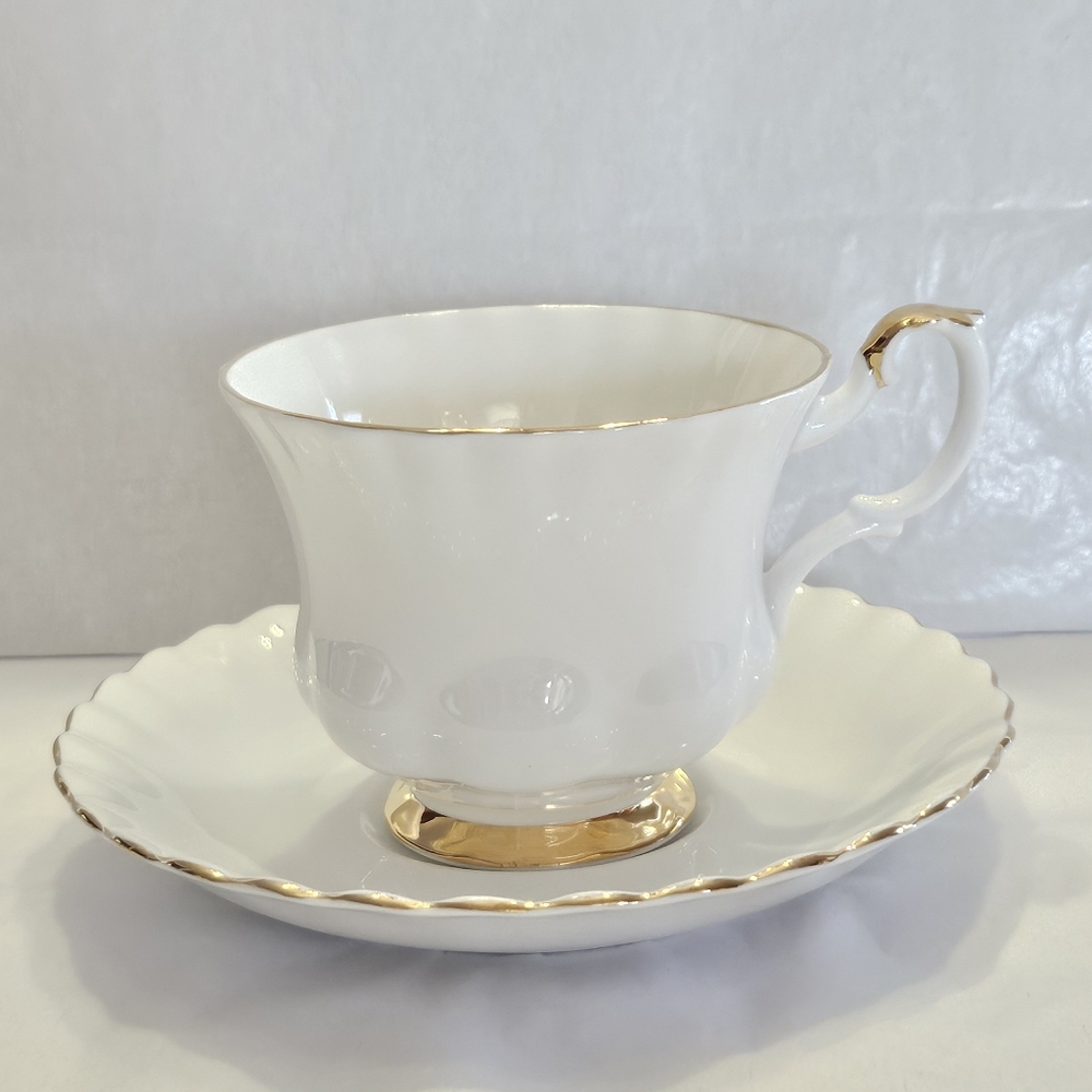 Val D'or Cup & Saucer by Royal Albert.